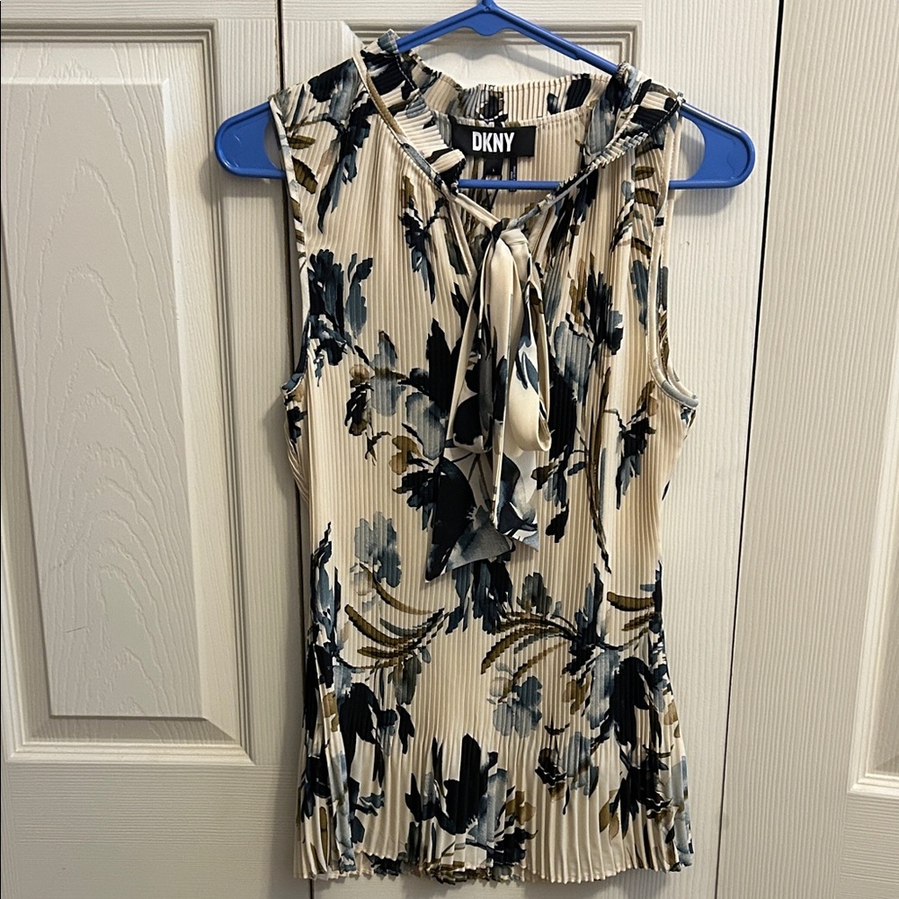 DKNY Cream Floral Pleated Tie-Neck Sleeveless Top